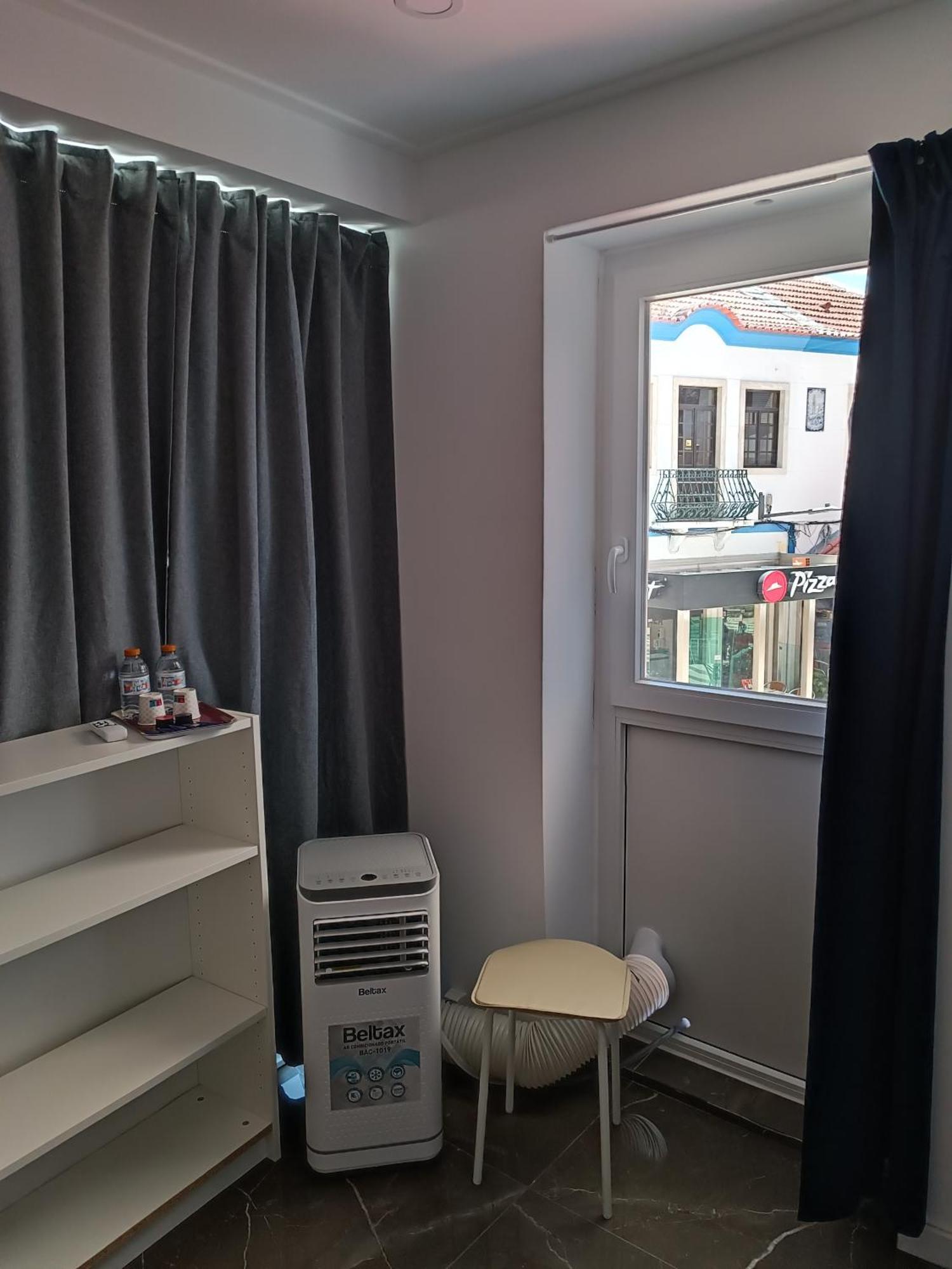 Plaza Caparica Hostel Costa de Caparica Εξωτερικό φωτογραφία