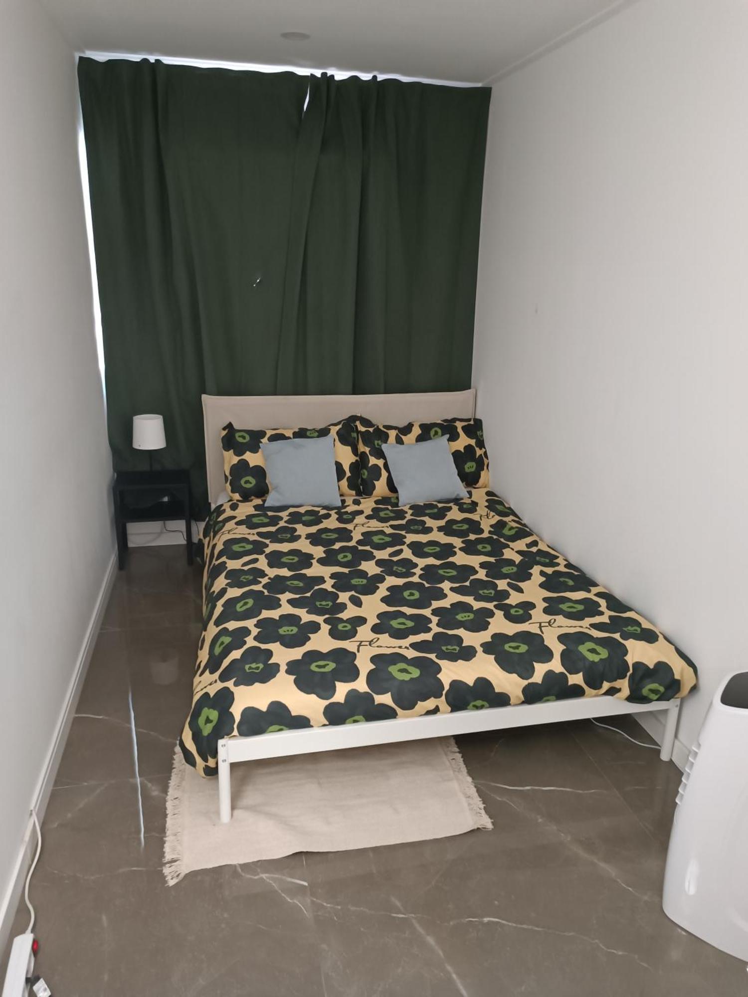 Plaza Caparica Hostel Costa de Caparica Εξωτερικό φωτογραφία