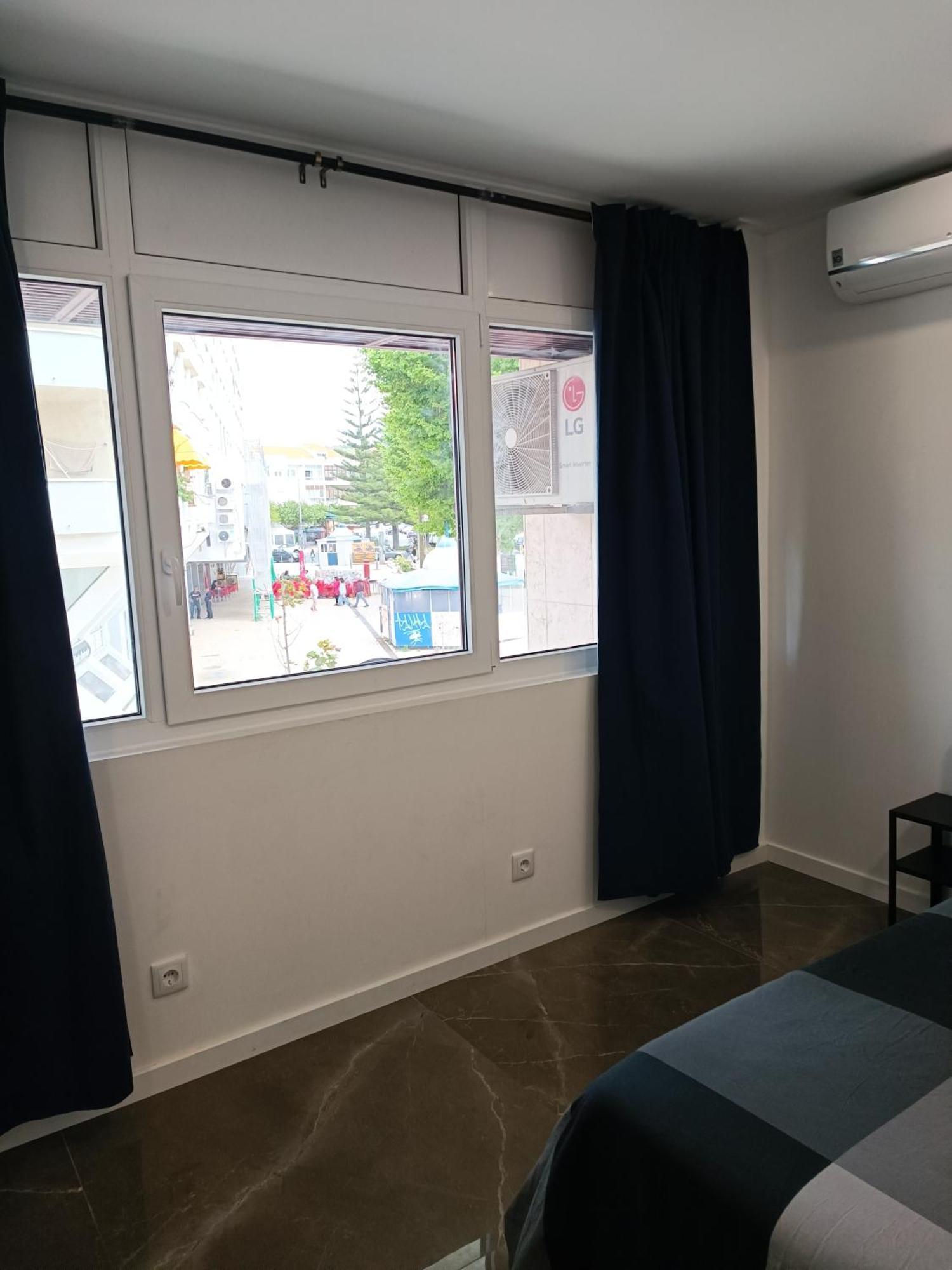 Plaza Caparica Hostel Costa de Caparica Εξωτερικό φωτογραφία